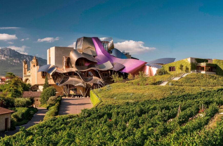 Hotel Marqués de Riscal, a Luxury Collection Hotel