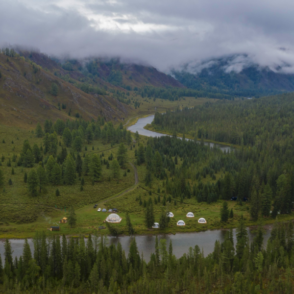 Mamont camp-adventures in the heart of the Altai Mountains