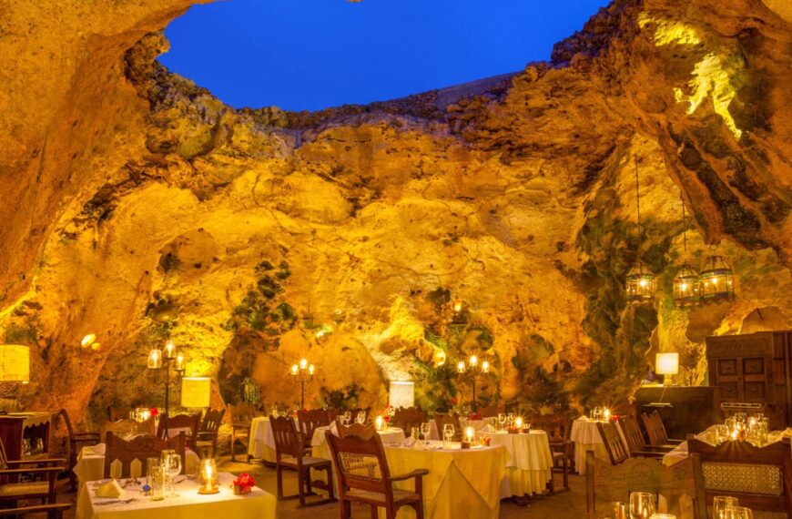 SLEEP ON A TREE, BREAKFAST IN THE PARK AND DINE IN THE CAVE: THE ORDINARY TURN TO EXTRAORDINARY