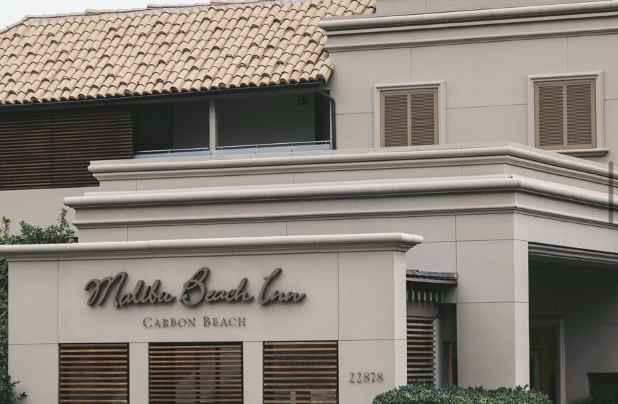 Seaside Haven for Rest and Wellness: Malibu Beach Inn