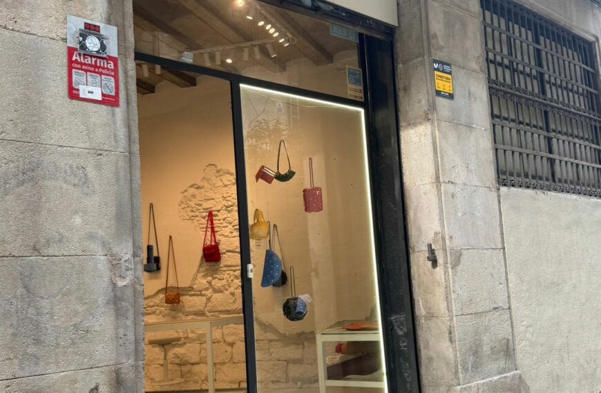 Where You Don’t Just Buy a Bag — You Create It: The Manuel Dreesmann Atelier, Barcelona.