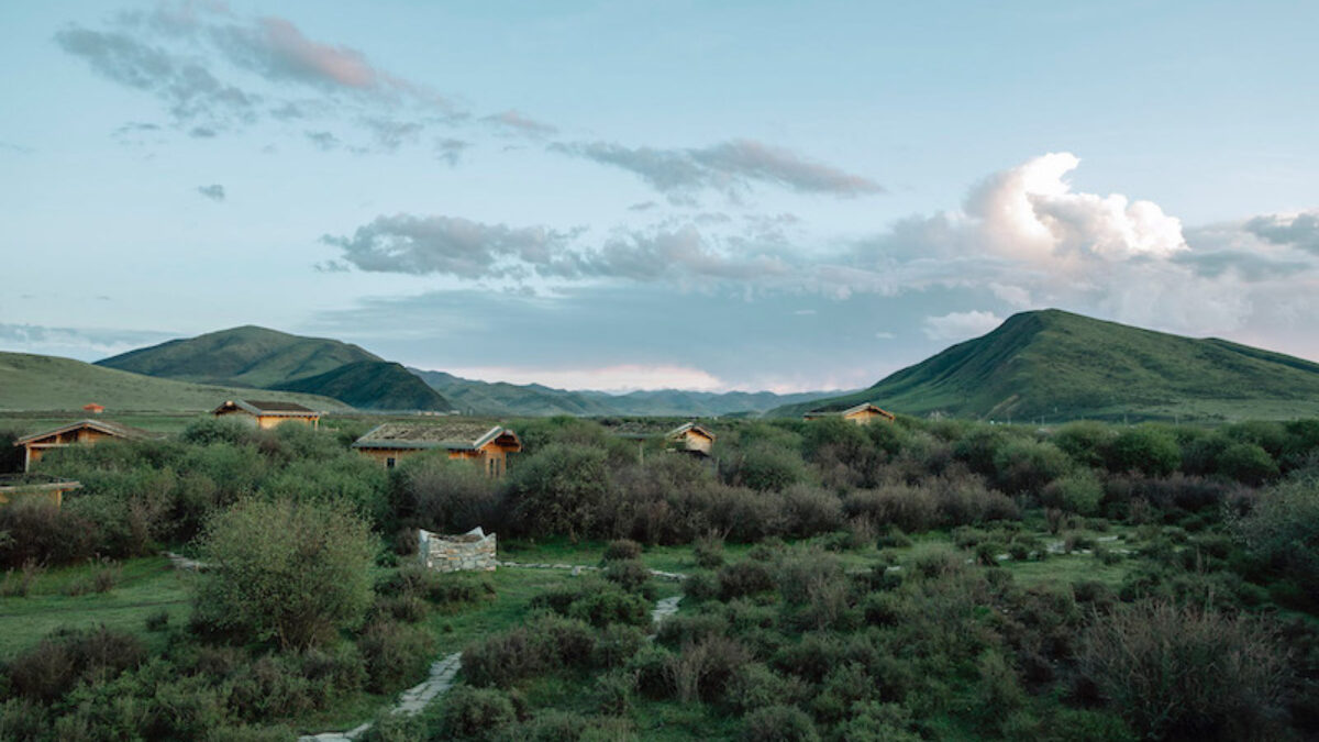 NORDEN CAMP ON THE TIBETAN PLATEAU: WHEN THE PLACE BECOMES THE LUXURY